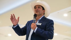 Pop star-turned-Dem candidate's defense of graphic murder video resurfaces in key House race Hobart Accountants